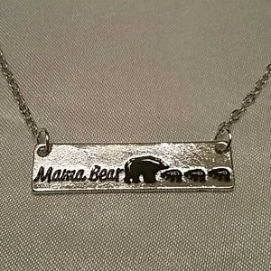 MAMA BEAR NECKLACE WITH 3 CUBS. SLIVER ALLOY.